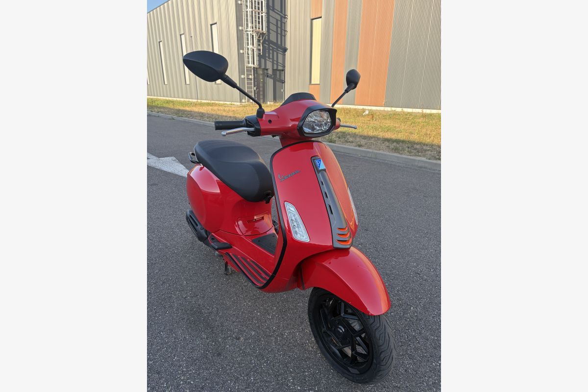 Photo 1 Vespa Sprint