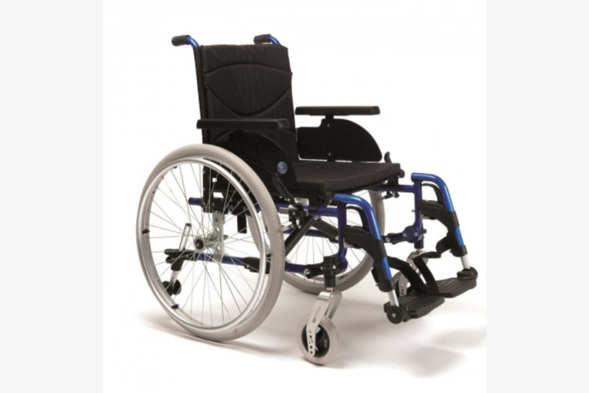 Photo 1 Fauteuil roulant