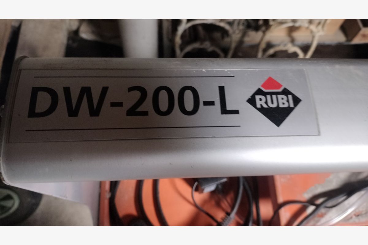 Coupe carrelage Rubi - 30253237_88af27b2d2b6a3c9452d51aec31d8d5d.jpg