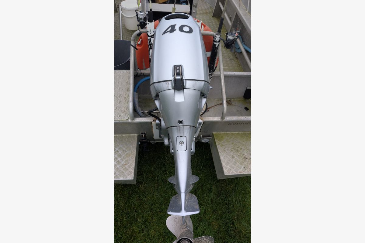 Bateau alu Gosselin - 302534_6a4e488308470fb3e67743cfa1a07955.jpg