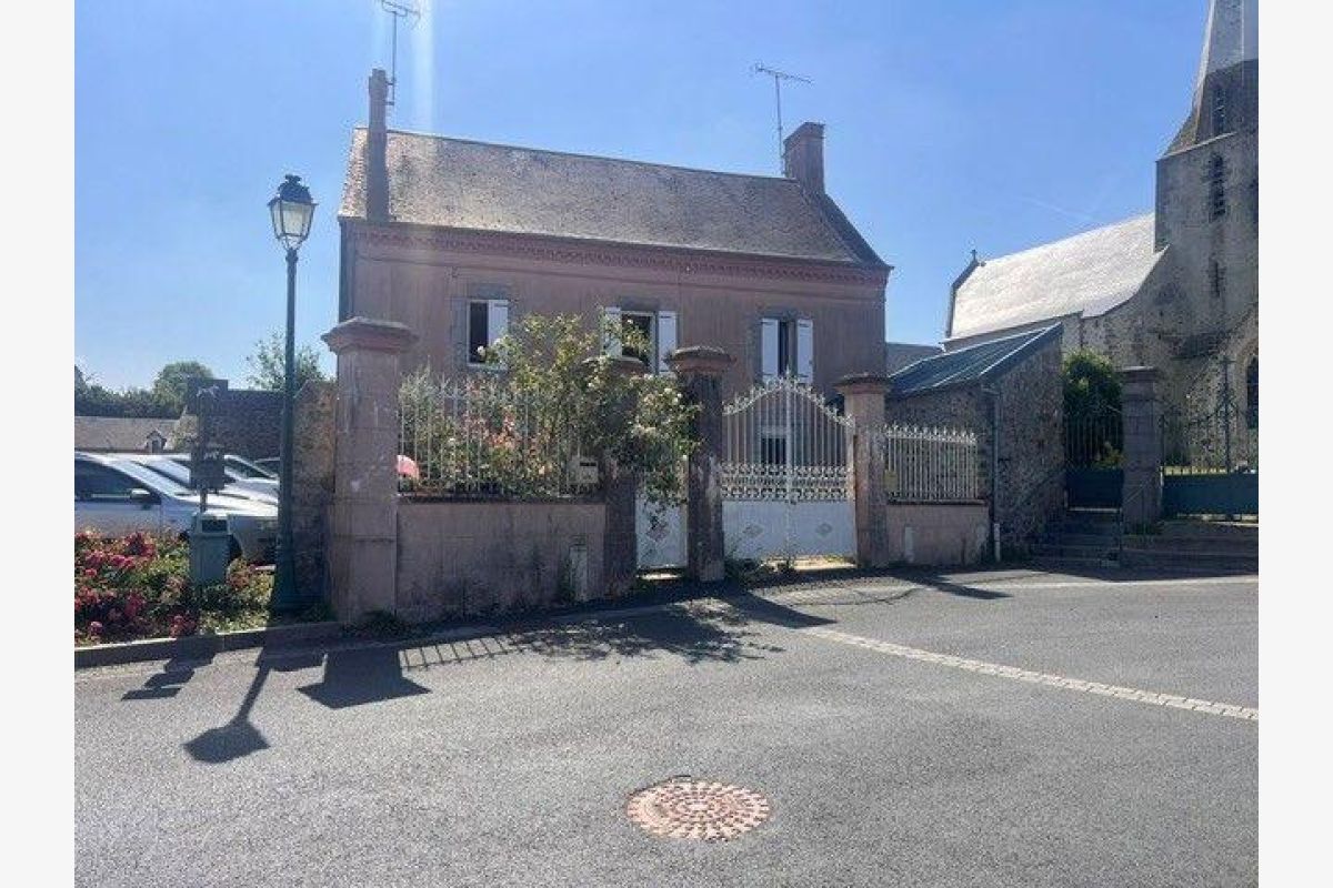 Photo 1 Me Fonty, notaire, Coutainville. Tél. 02.33.47.18.44www.font