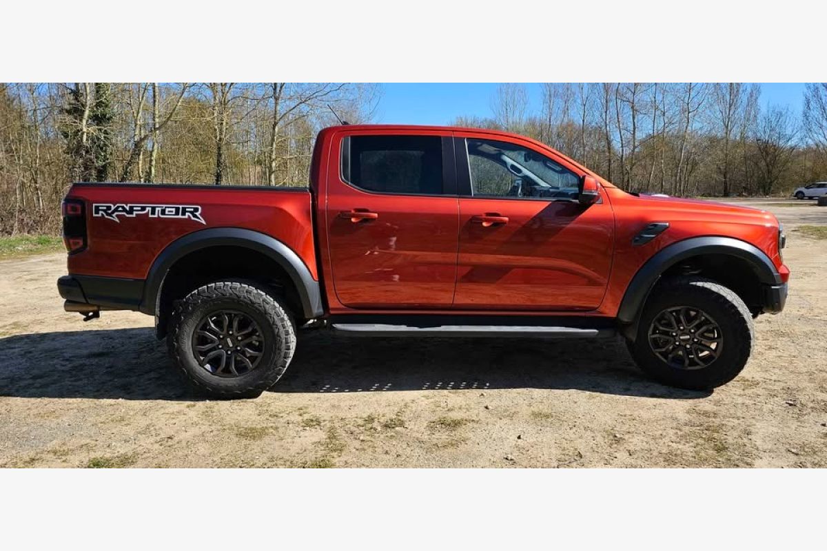 FORD RANGER RAPTOR - 30253732_87d24c44e8900f9634c4106bb3a80a68.jpg
