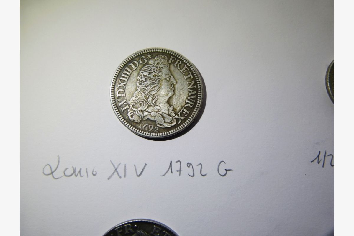 3 coffrets de monnaies françaises dont écus royaux - 30253807_12b6fe31d84b2378e69075cb328e0c52.jpg