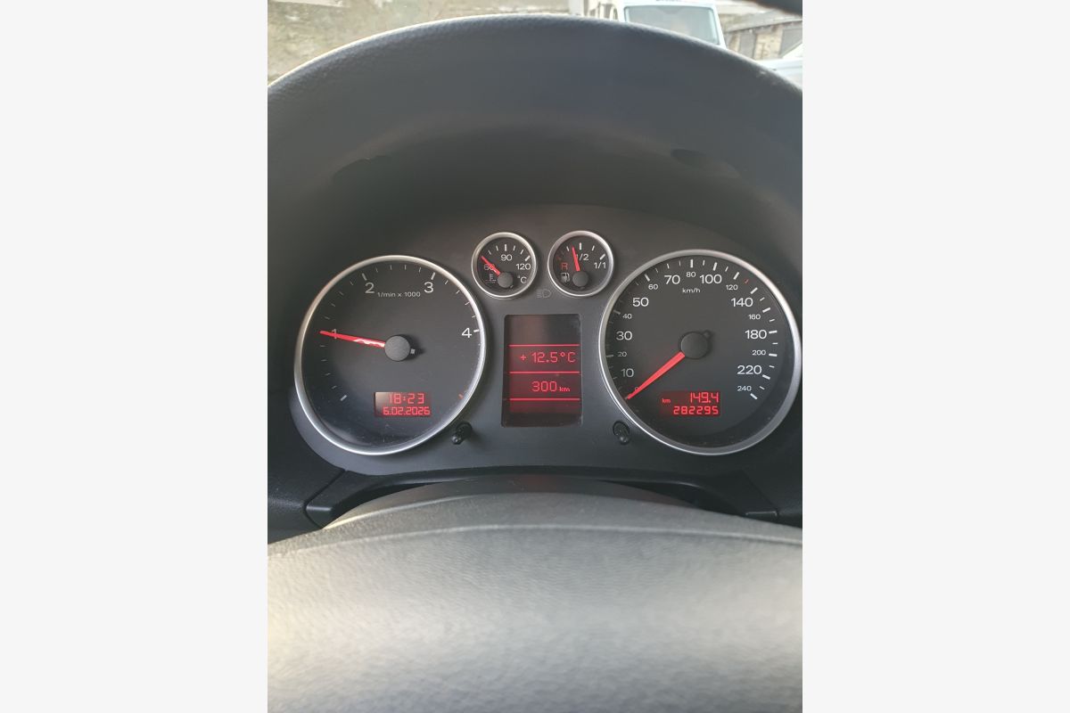 AUDI A2 1.4 TDI 90 cv pack - 30254647_e62c0e62296be78d2de05fd7d90e7740.jpg