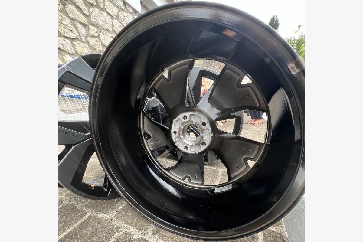 Jantes Renault Austral Alpine 20 pouces Daytona diamanté - 8J 20 5 40 - 235/45/R20 - Iconic Esprit Alpine E-Tech full hybride 200ch 2023 - TBEG - 30256306_d503210492560acdddc2a320fc118e34.jpg