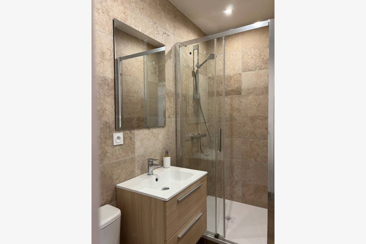 Logement entier pour 2 personnes de 26m²  Saint-Étienne - 30256314_42bbafe0919286916e0bb43ccc49a99e.jpg