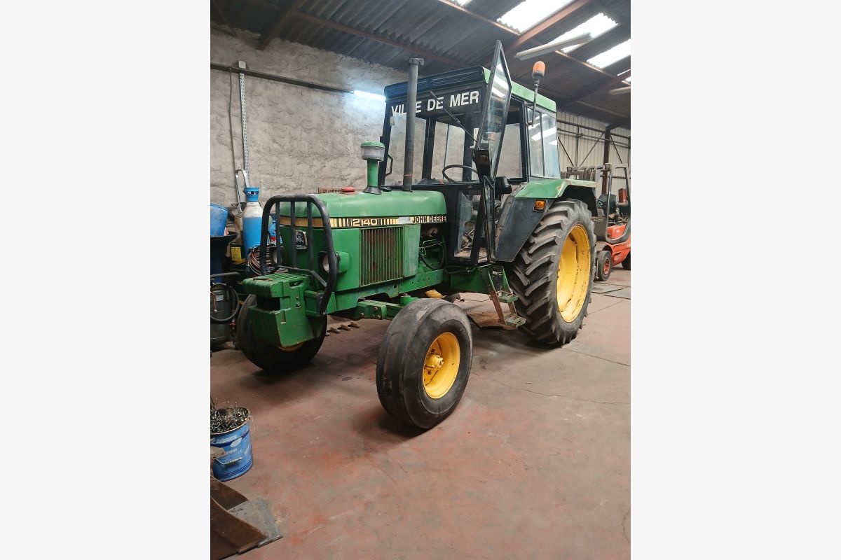 Photo 1 Tracteur John Deere 