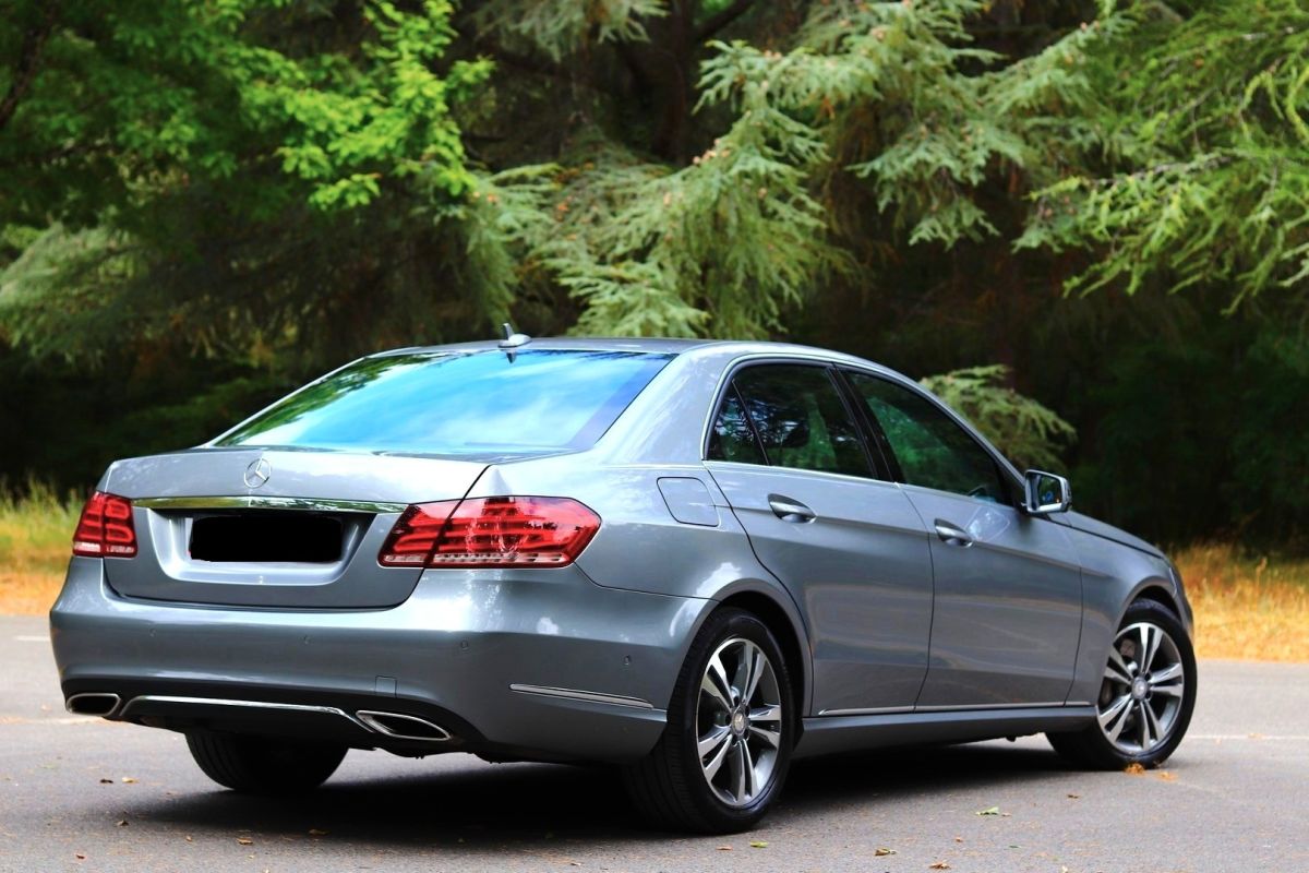 Echange Possible contre Citadine, Superbe MERCEDES classe E 400 EXECUTIVE 3.0L V6 Bi-Turbo 333 cv, carnet Mercedes Complet  - 30256748_bfe8379359a5ddf78f589ddfe4498a16.jpg