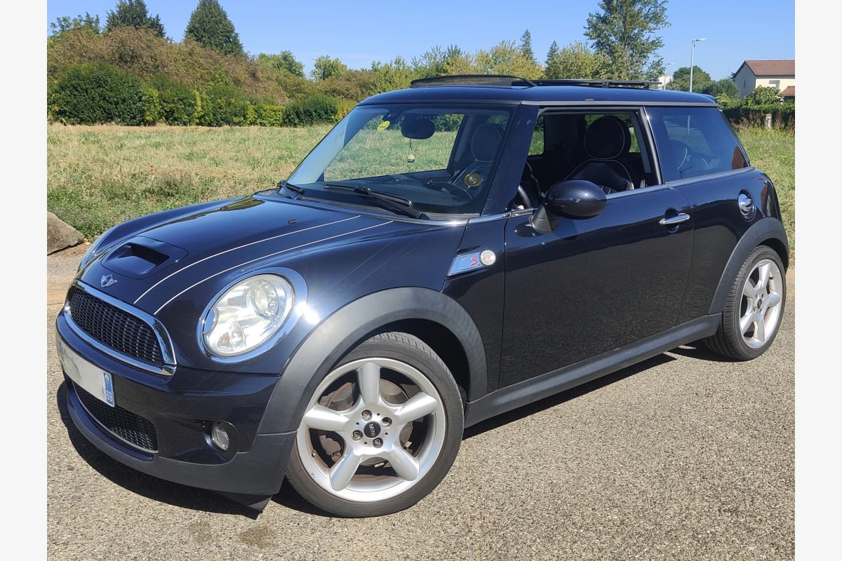 Photo 1 Mini Cooper S 1.6i Génération 2 R56 174CV Automatique 6 rapports