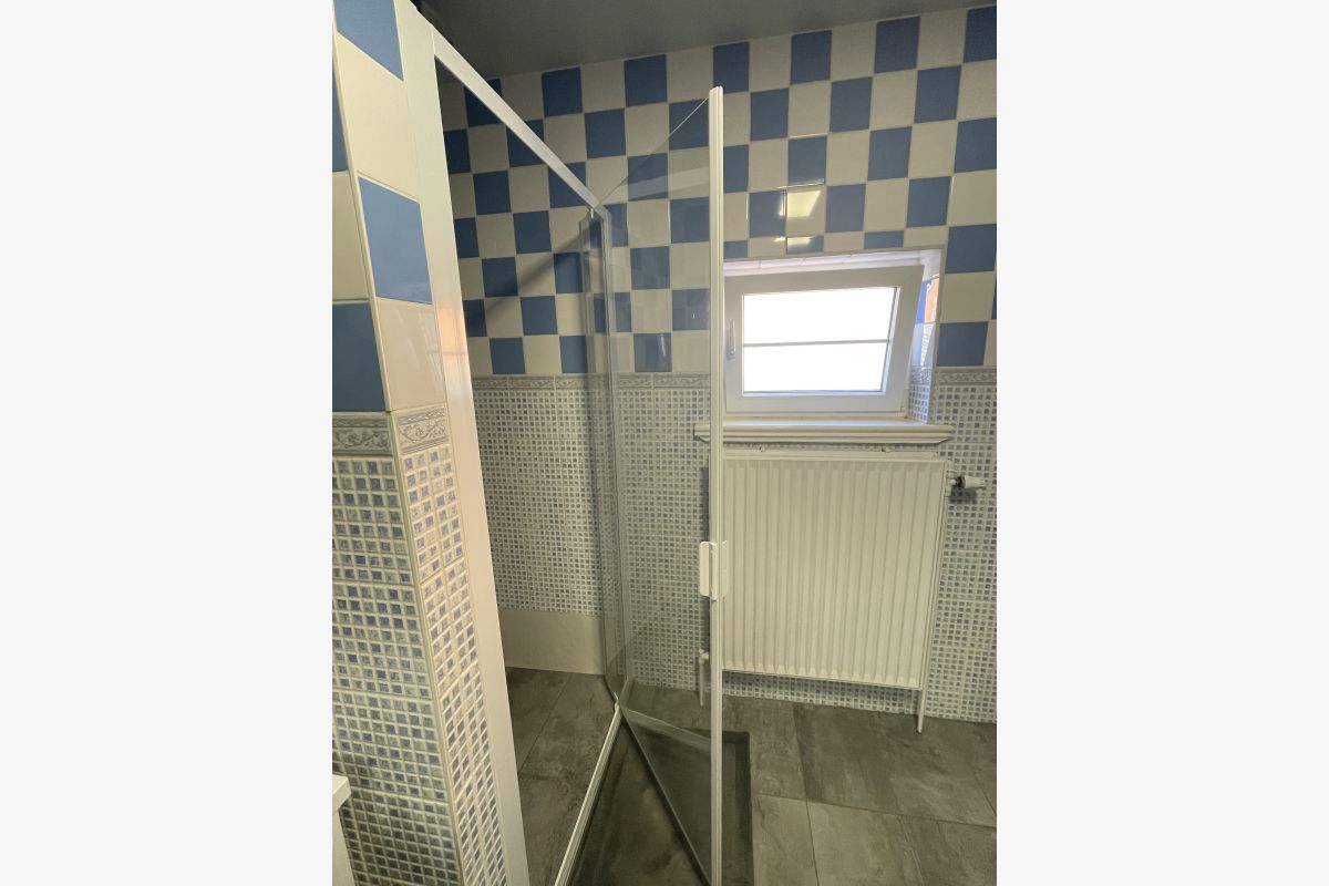 Ensemble porte de douche extensible  - 30256845_83ee05babc973653a519c1a0aac81125.jpg