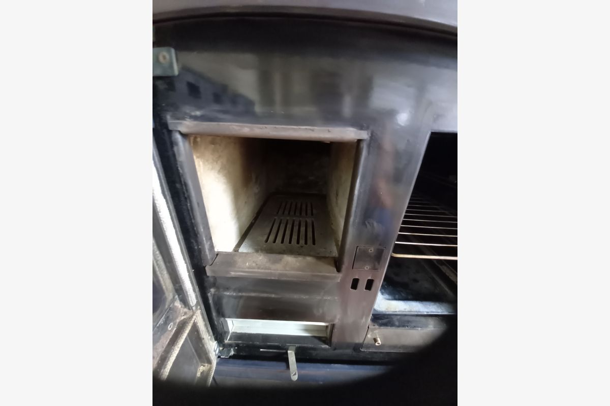 A vendre cuisinière à bois  - 30256864_4452cfde4502ba8c82a865059968086f.jpg