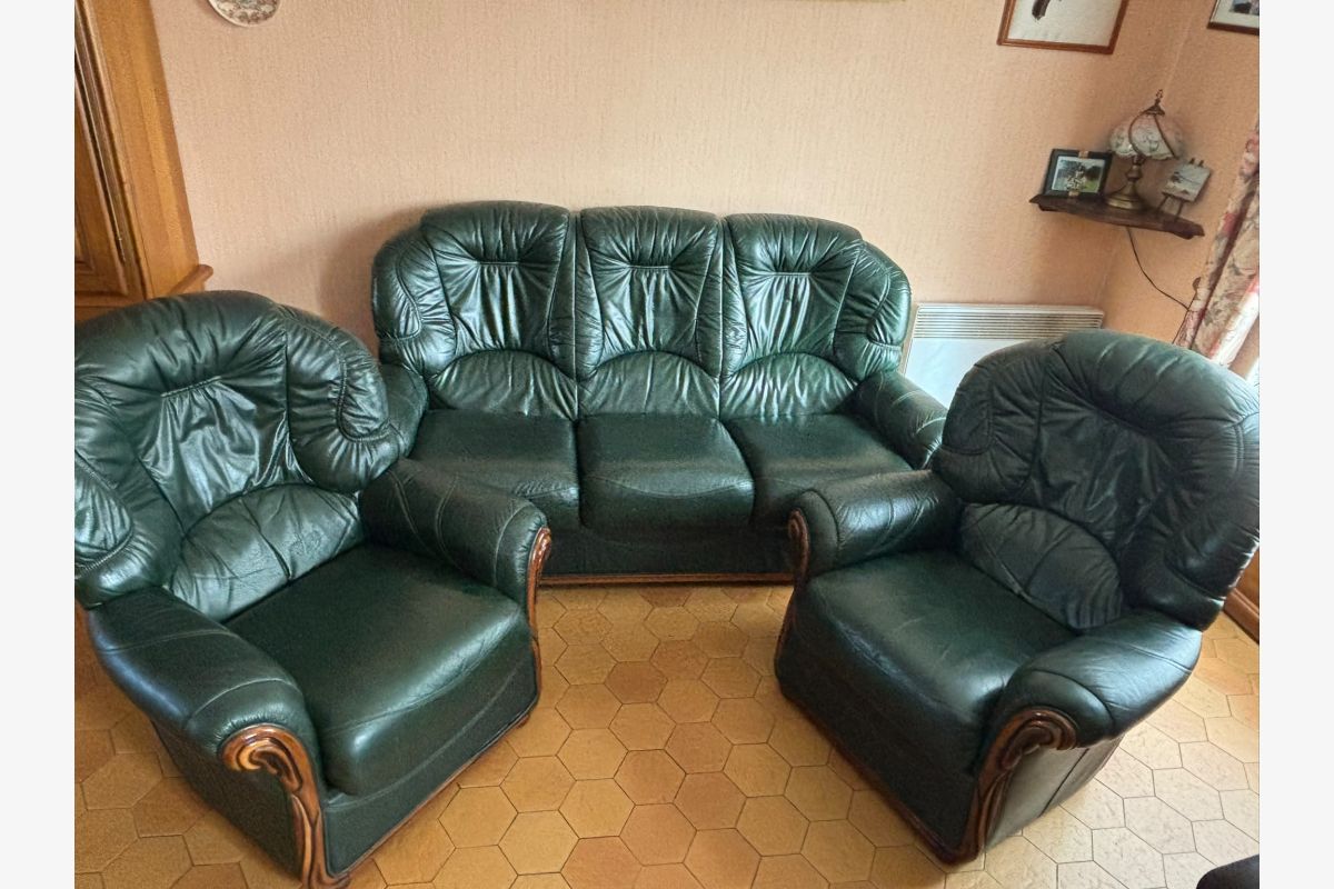 Photo 1 Ensemble canapé cuir et fauteuils 