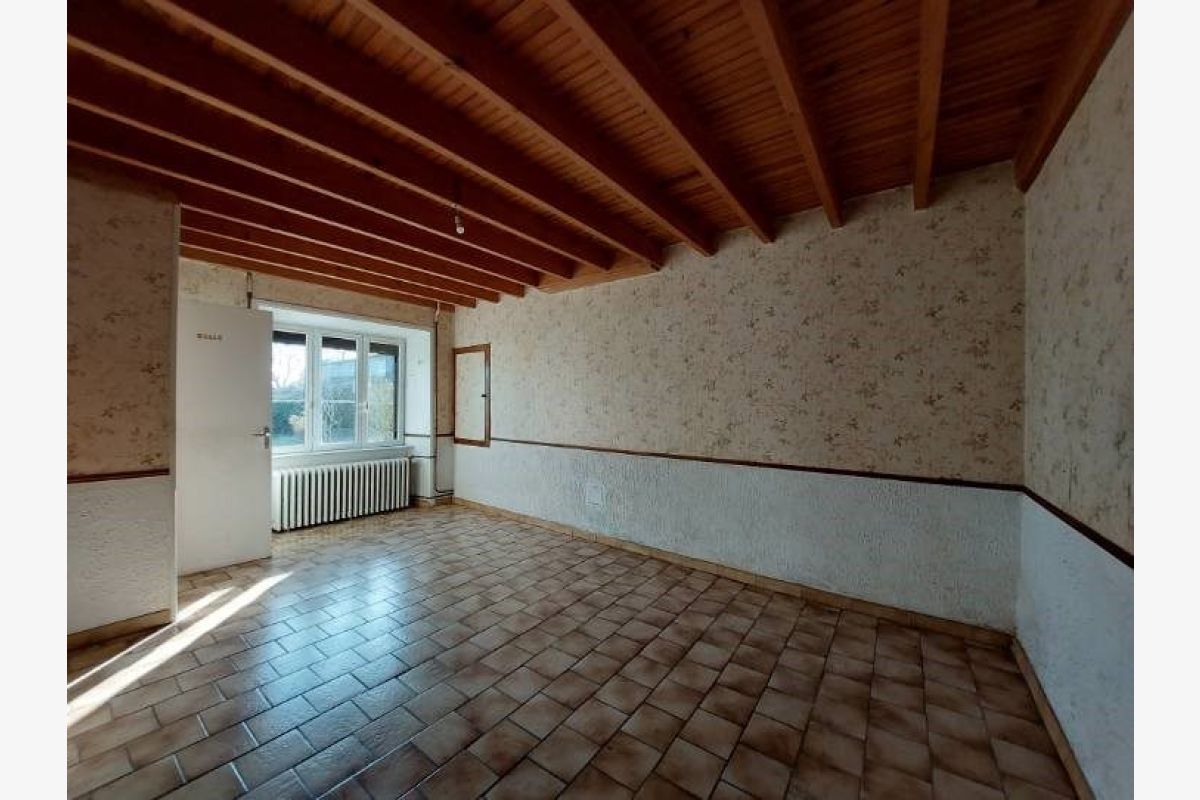Maison avec 2 hectares et dépendances - 30257304_5.jpg