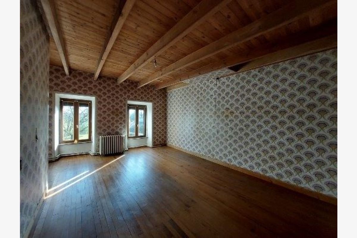 Maison avec 2 hectares et dépendances - 30257304_9.jpg