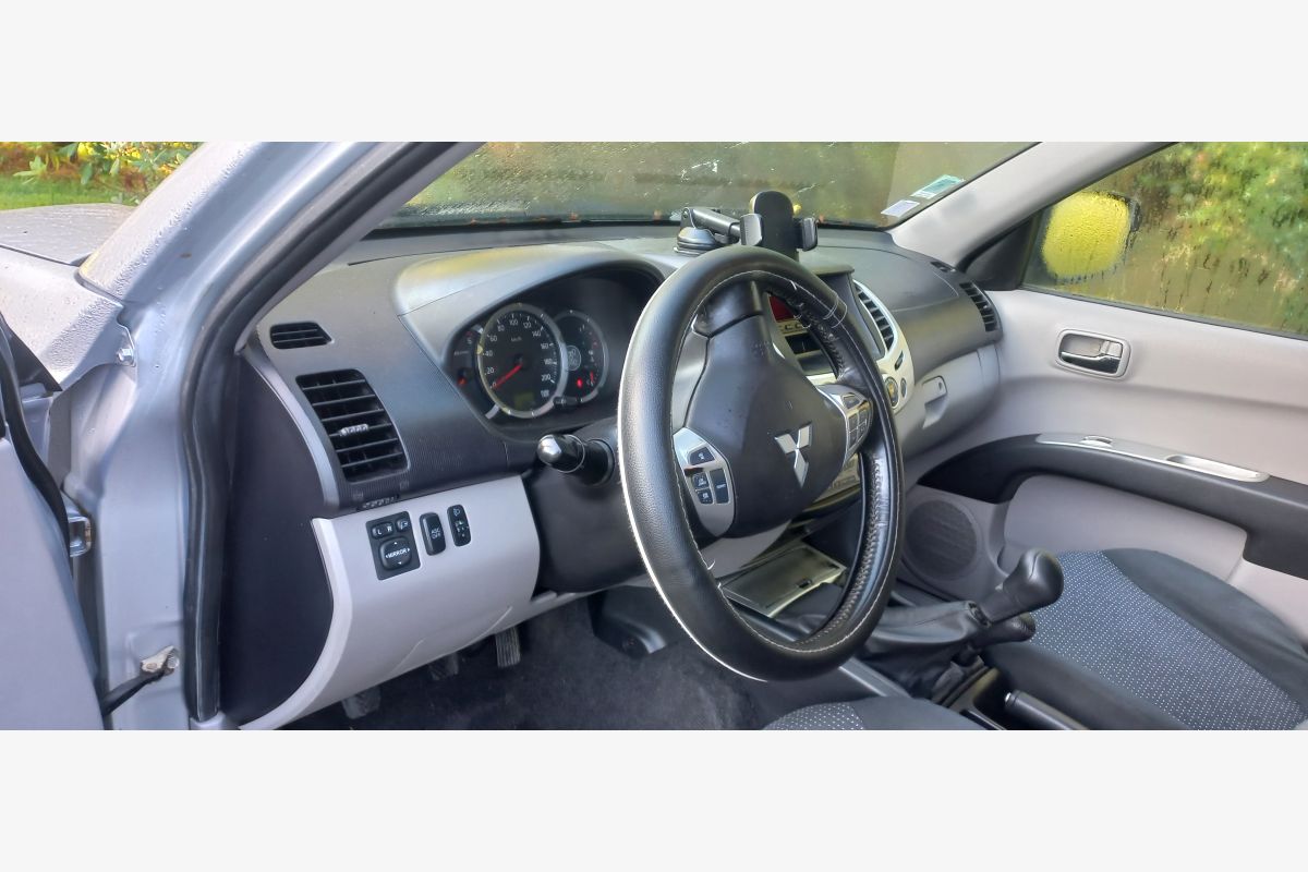 Vend l200 - 30257490_1aa058bf83fb7a430dca922a4e53f206.jpg