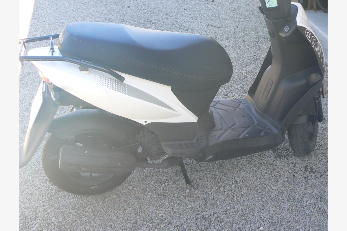 SCOOTER KYMCO AGILITY 50 - 30257501_ee7172ddd3e2504fb1ef2aef4193739b.jpg