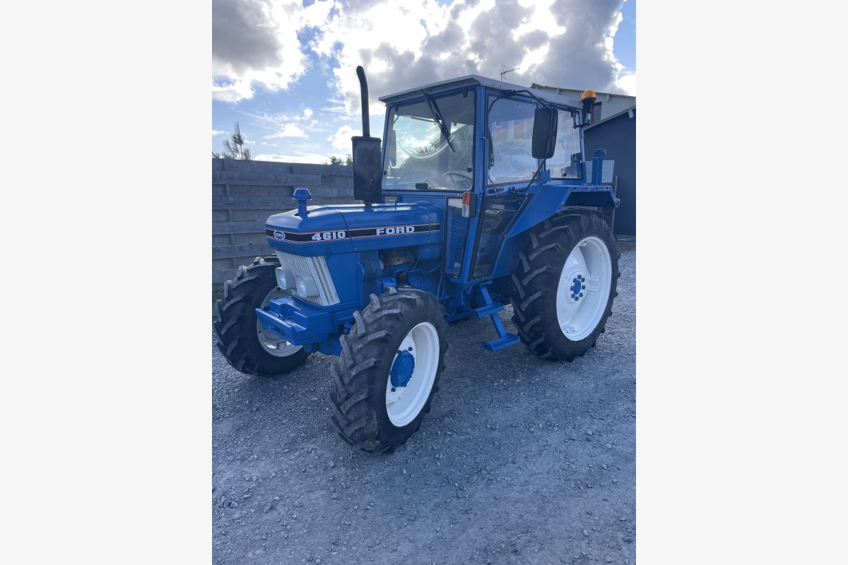 Photo 1 Tracteur FORD 4610