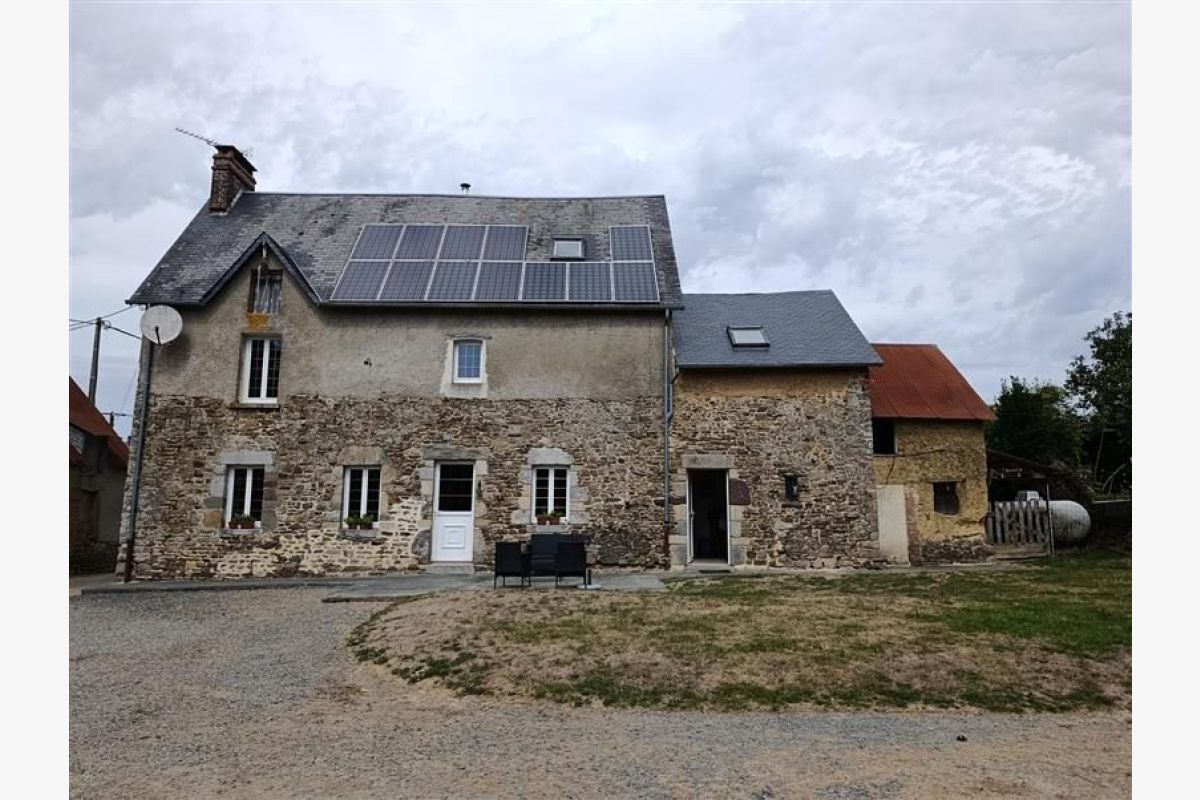 Photo 1 Maison à vendre Saint-Denis-le-Vêtu