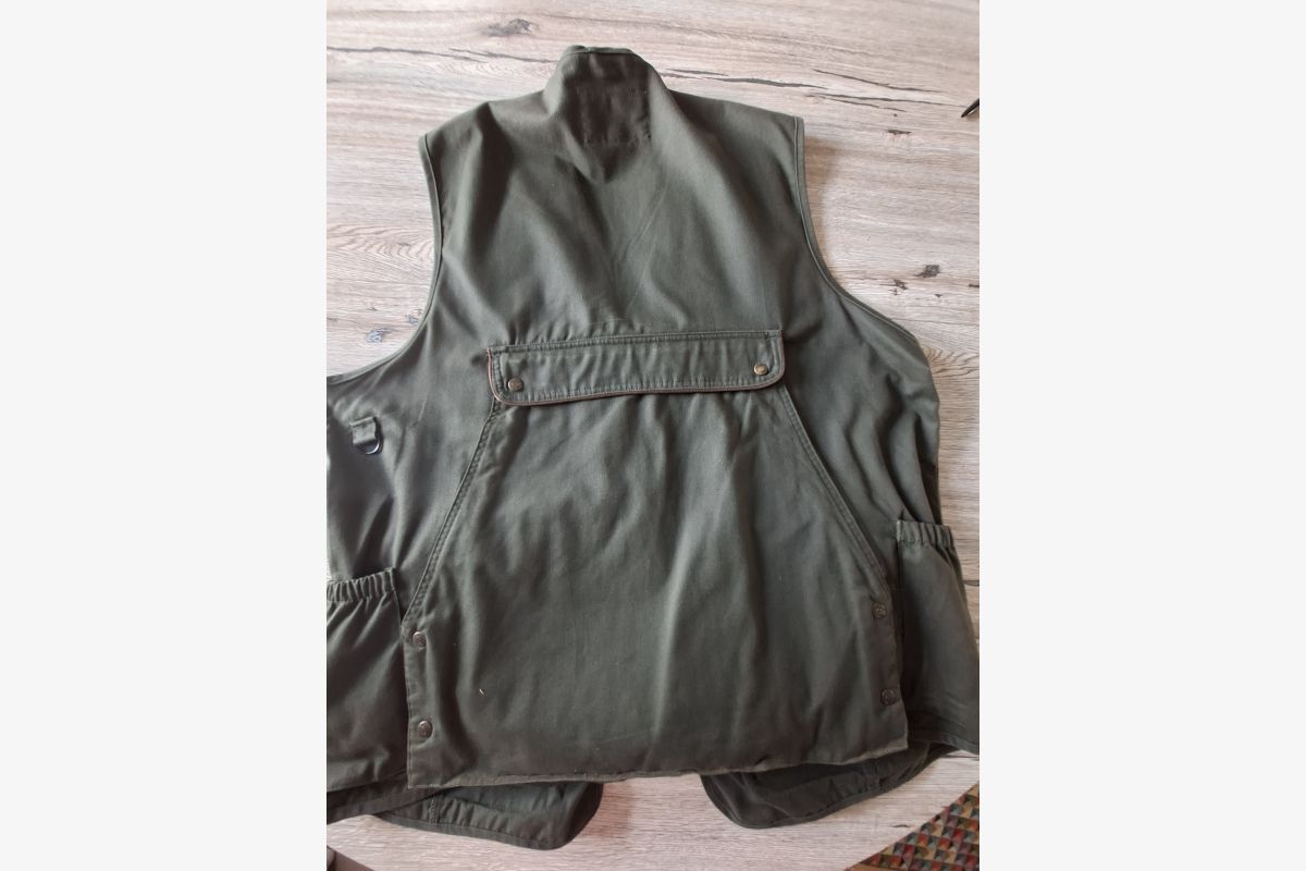 A vendre Gilet de chasse  - 30258180_ec1b488cd48bc888cc0fc01c45405745.jpg