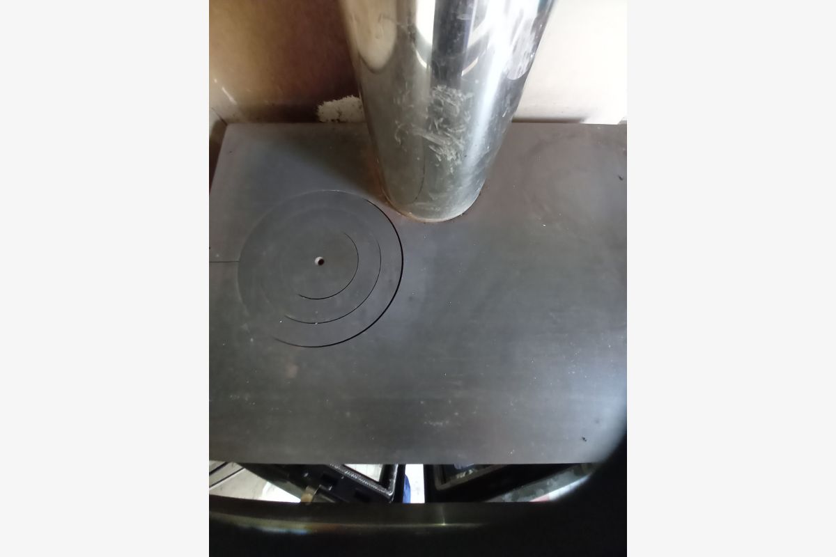 A vendre cuisinière à bois  - 30258191_a9dd9b0699097f33d07c06410a264003.jpg