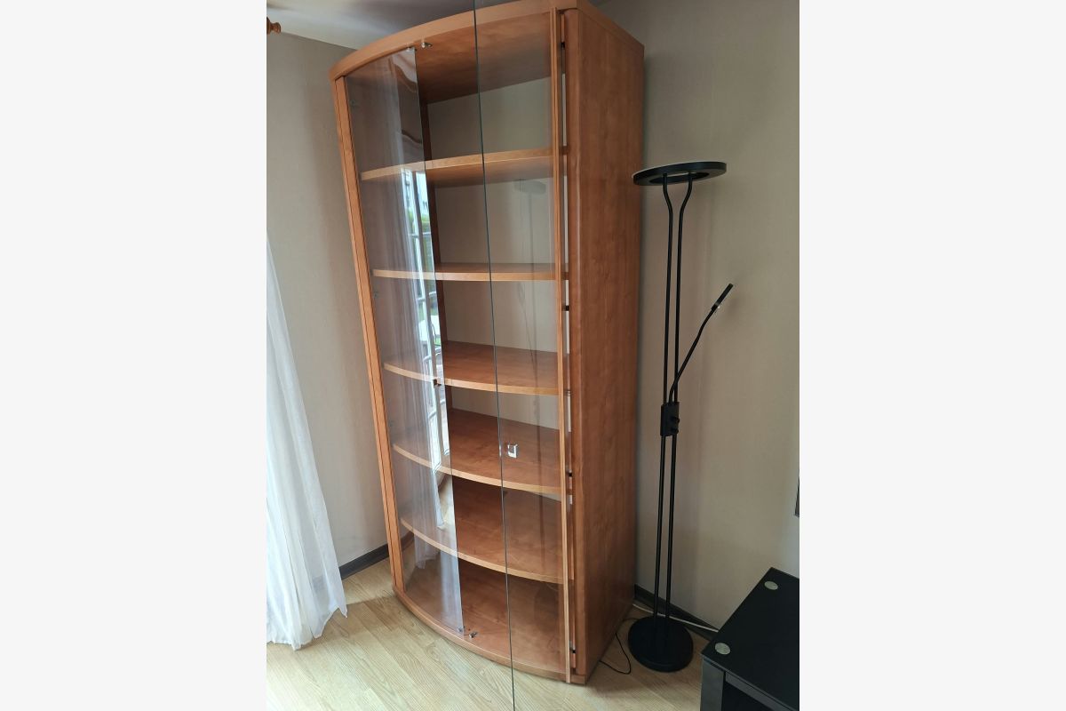 Photo 1 VITRINE GAUTIER
