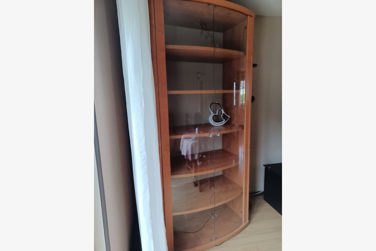 Vitrine Gautier de 2.22 de H (démontable) négociable - 30258630_8aeb9af08cb8cd803aa5c39523fbba47.jpg