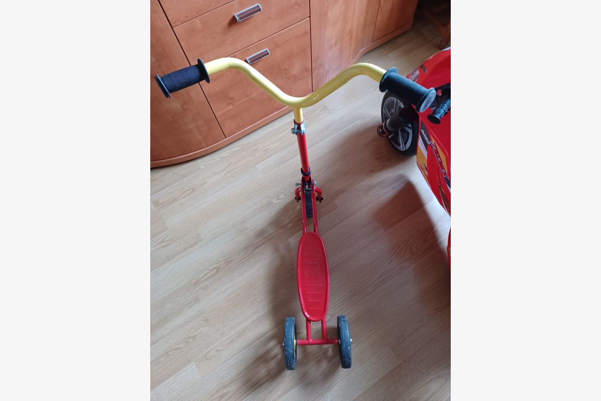 Photo 1 Trottinette 3 roues 