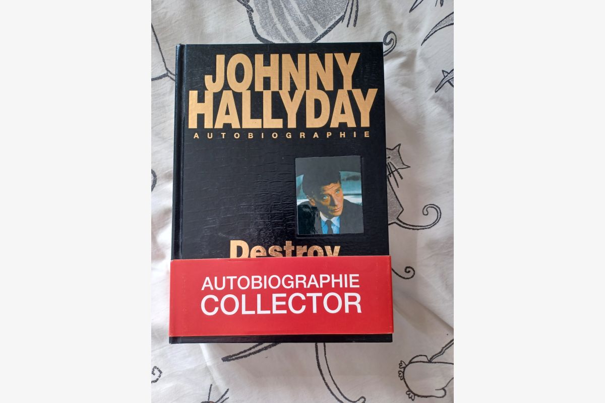 Photo 1 Livre NEUF : Autobiographie de Johnny