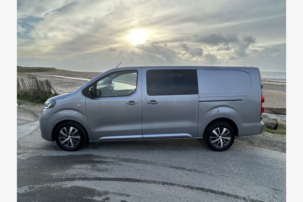 Toyota Proace 2026 2.2L D 180 cv, BVA 8, gris acier, cuir, toutes options  - 30259110_002042f8f30152cff45f6c7b0d46cffa.jpg