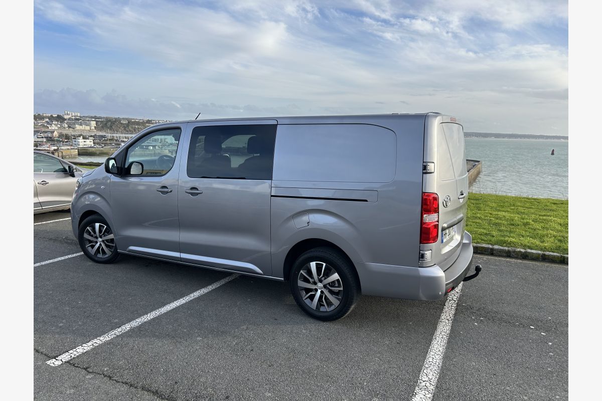 Toyota Proace 2026 2.2L D 180 cv, BVA 8, gris acier, cuir, toutes options  - 30259110_9fc2bc7714f7eb9cc0b1c96fa8427f9a.jpg