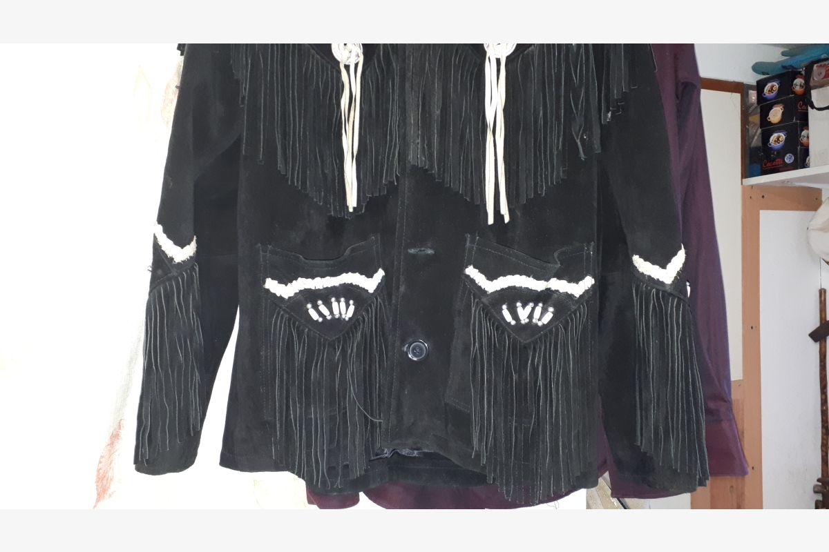 Veste western country en peau  - 30259146_a3732a2e0256cf6c5e5bf2e7a973243f.jpg