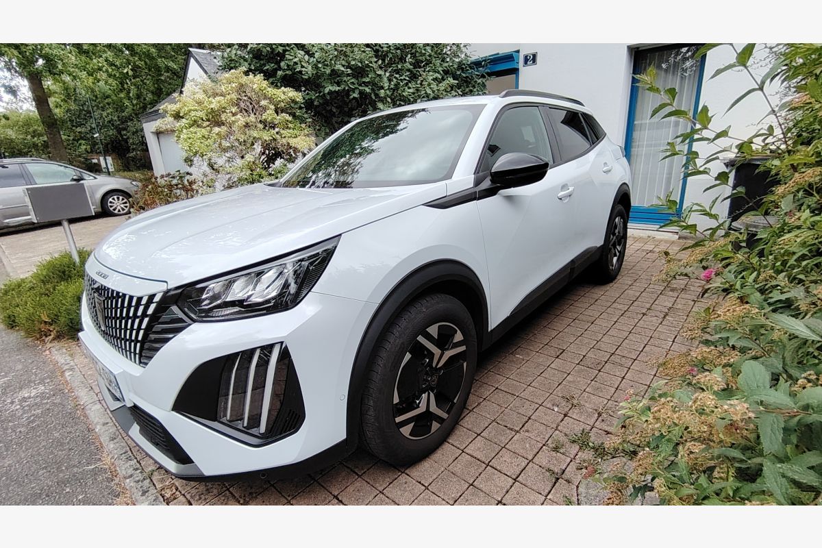 Peugeot 2008 100 Allure - 30259331_c9f2ba1d866b21d55c1e7ca7fcafe003.jpg