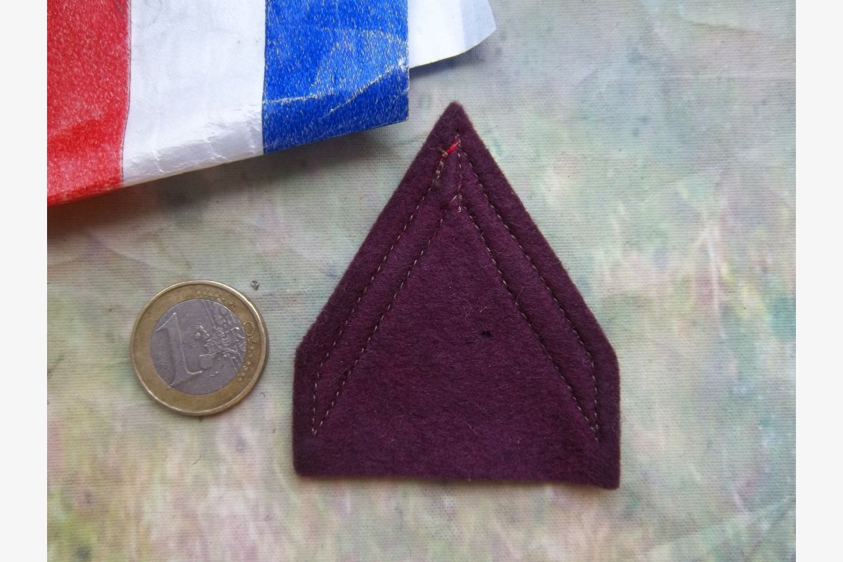 galon 1ére classe service santé armée insigne militaire - 30259894_26353a6aa8266c1c2db2b7a174c4318f.jpg