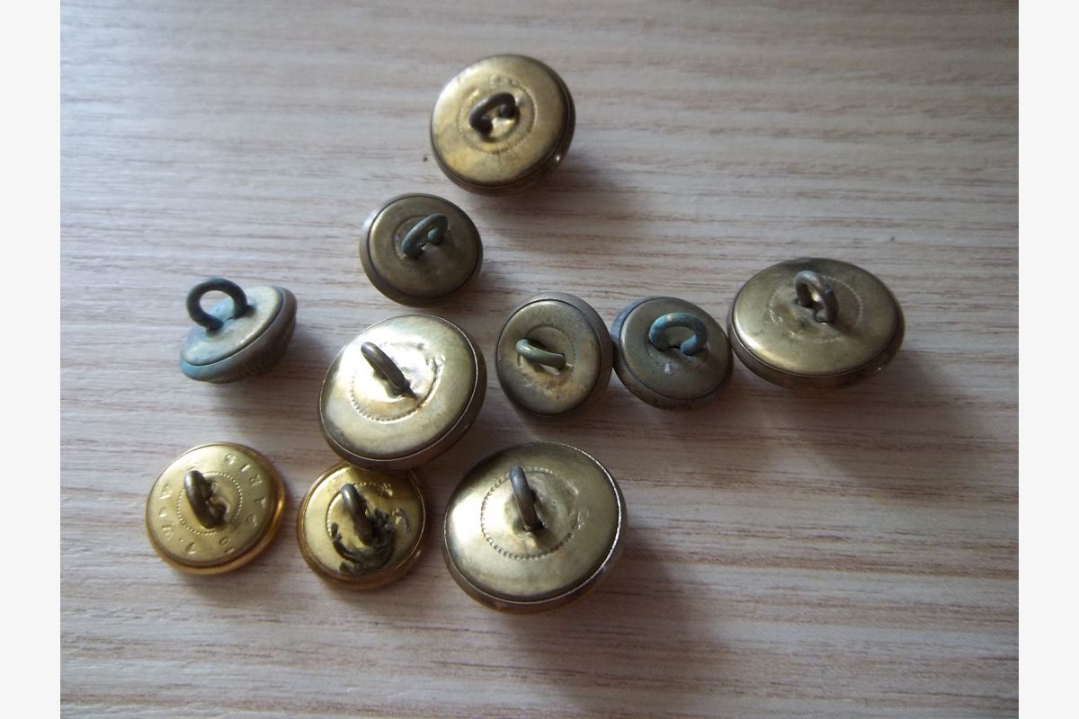 Lot de boutons anciens infanterie collection militaire - 30259931_9284ceaa55f7857f5d91c2f1f5389c0b.jpg