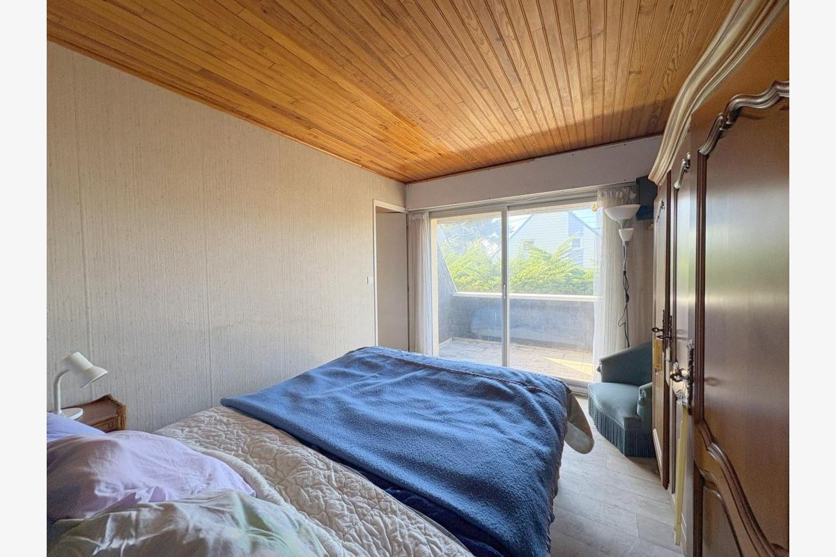 JULLOUVILLE - Maison familiale avec studio indépendant à 150 - 30260000_10.jpg