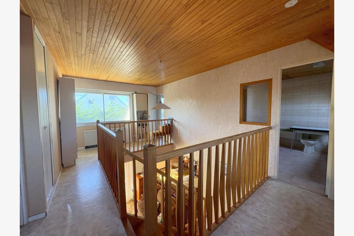 JULLOUVILLE - Maison familiale avec studio indépendant à 150 - 30260000_9.jpg