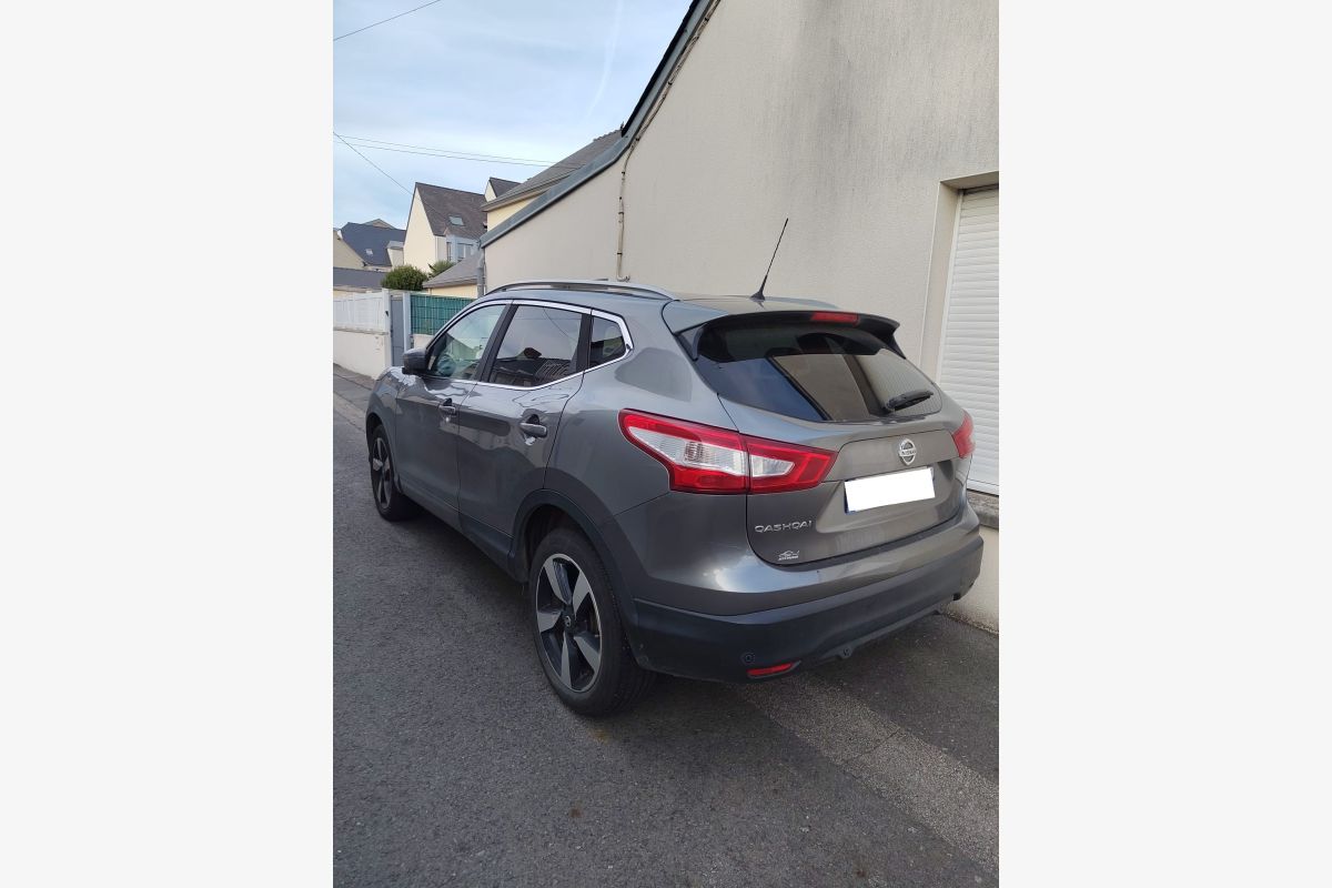 NISSAN QASHQAI DIESEL 2017 - 30260048_191fdf19b2a900bd6d80d49e75c4ee2c.jpg