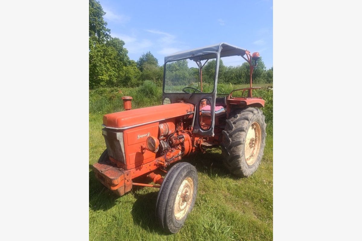Photo 1 Tracteur Renault Super 3