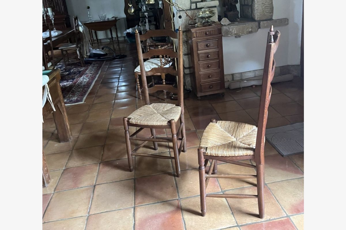 Photo 1 8 chaises