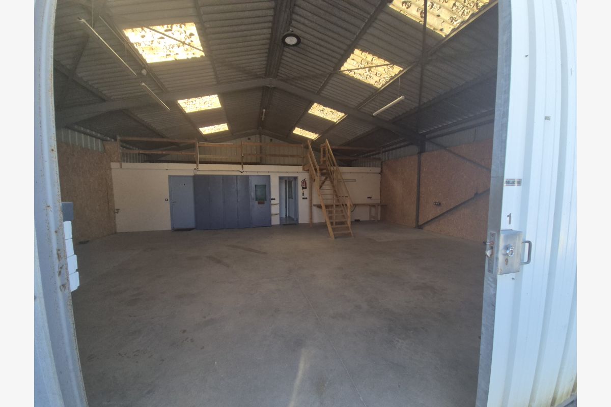 Location Bâtiment Artisanal  - 30260660_0629fc7b2f697a950cbfd04d82be3b7c.jpg