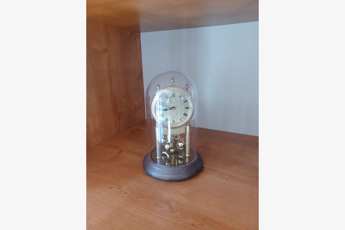 Photo 1 Pendule Vintage Kundo globe en verre