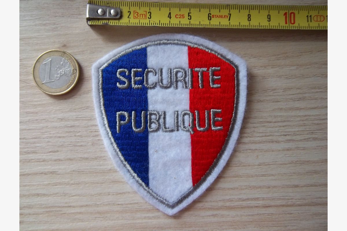 Photo 1 écusson obsolète sécurité publique insigne collection