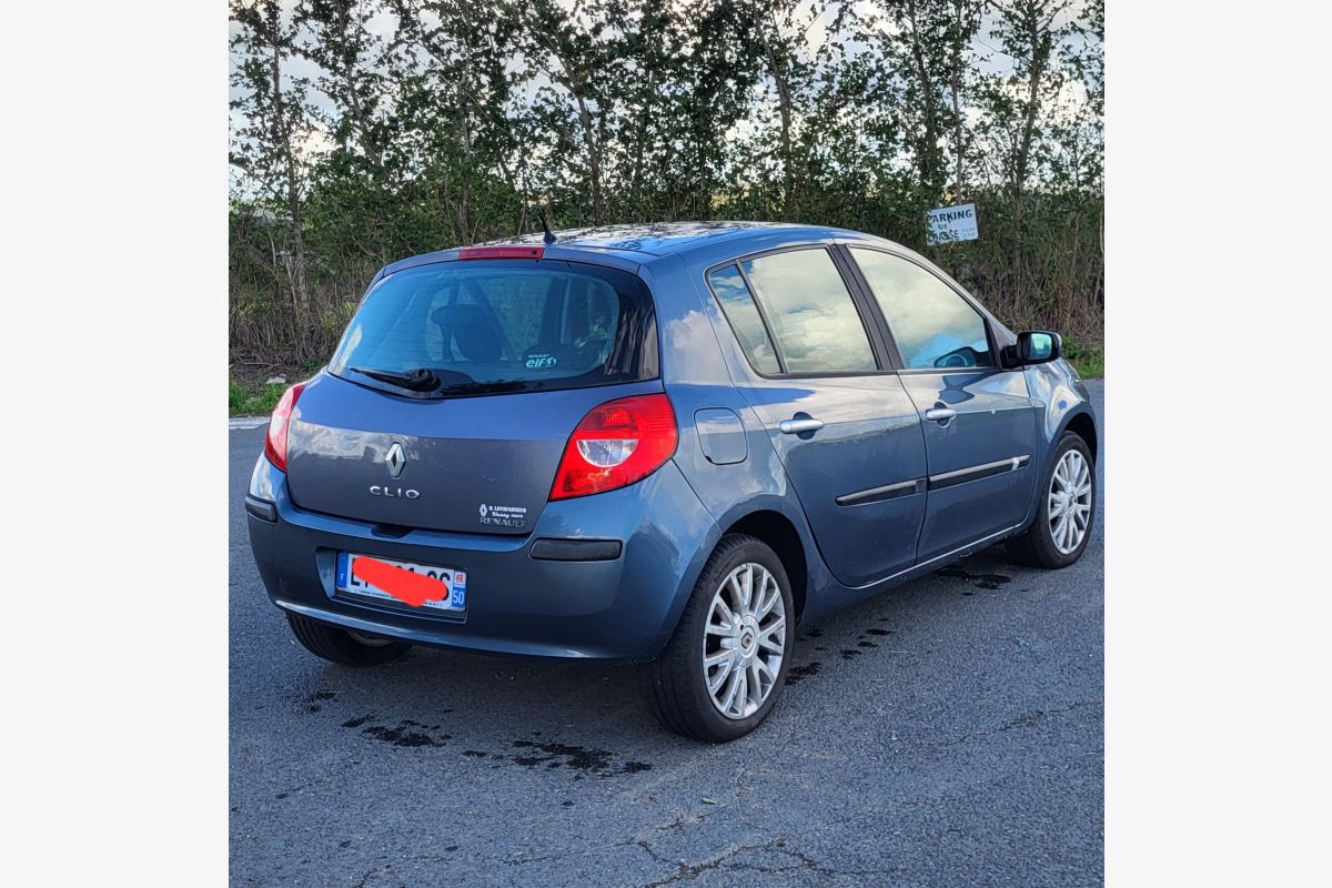 Clio 3 1.5dci ct ok - 30260842_db1774de558fe59fc1dc54faabdd2300.jpg