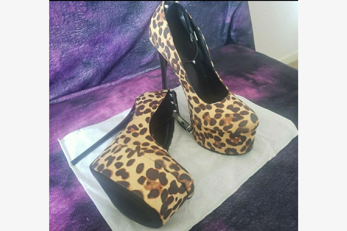 Photo 1 Escarpins talons 16 cm 