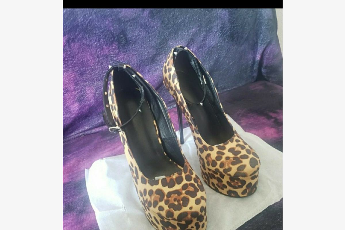 Escarpins talons 16 cm  - 30261412_96e0c4d1ef35a18be67dd14ac960367f.jpg