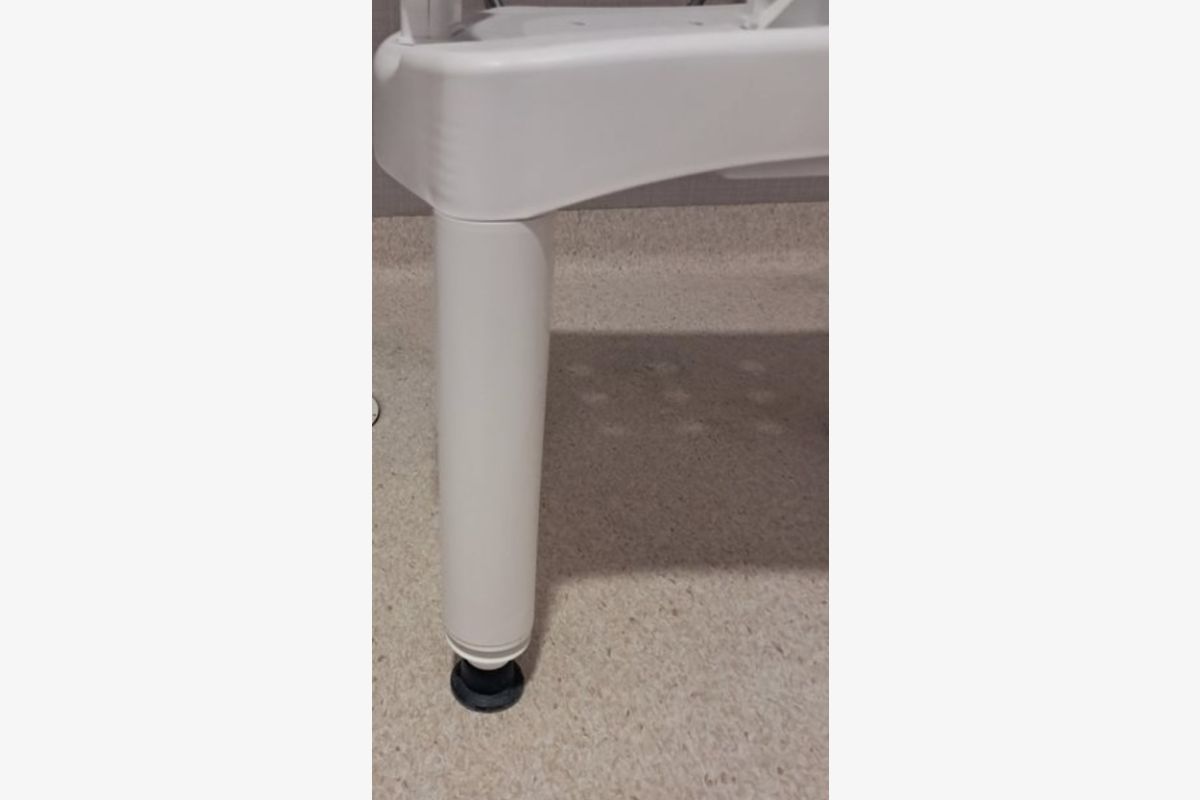 Chaise médicale de douche ergonomique - 302804_c563641c6a542ea03a81805d68c05052.jpg