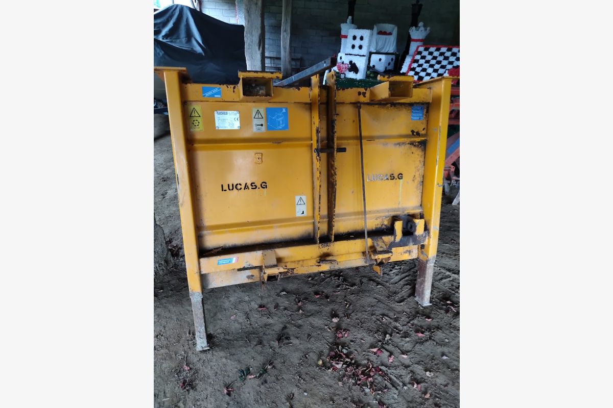 Photo 1 Benne 3 points