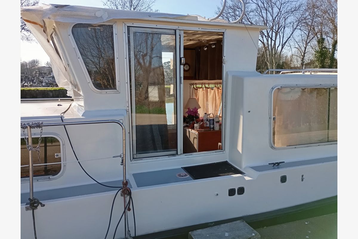 Bateau fluvial vedette fluviale  - 302810_a77b01c87fdfac167efeeb7f61267842.jpg