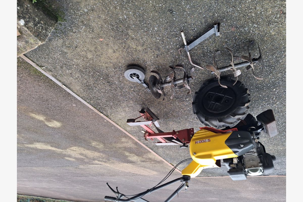 Photo 1 Motoculteur