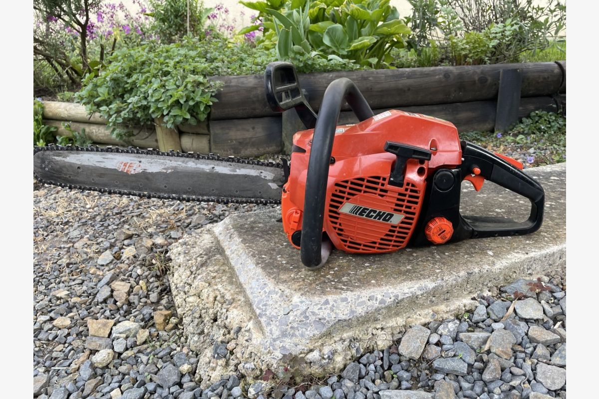 Photo 1 Tronçonneuse